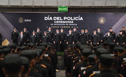 Fuerza Civil reconoce a más de 500 policías con ascensos durante el Día del Policía en Nuevo León