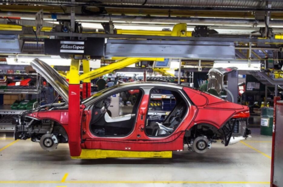 Rusia amenaza con adueñarse de las fábricas de autos que dejen de operar en su país