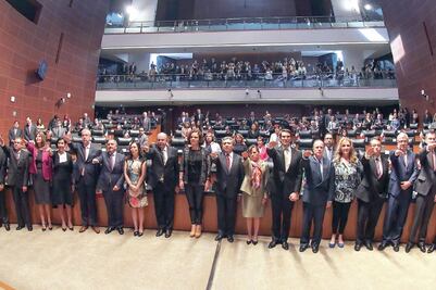 Senadores ratifican a 3 cónsules y 11 embajadores