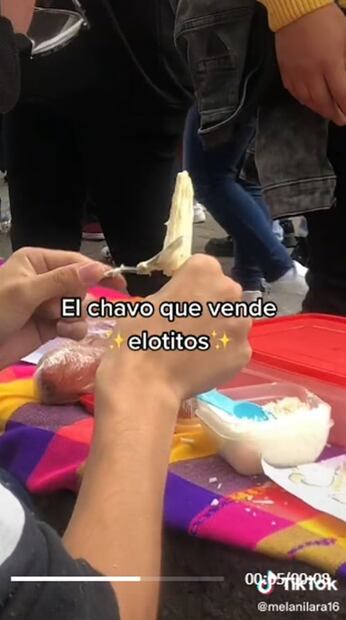 Elotes baby y su venta en la FES Acatlán rompen el internet