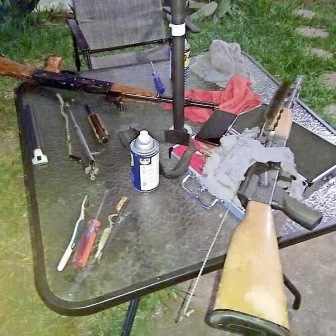 Se aseguraron 48 armas largas y 71 cortas, tres mil 394 cartuchos, 233 cargadores, un cañón con guardamano y caja de acción para arma larga. ESPECIAL