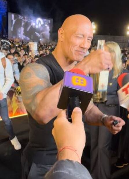 Dwayne Johnson "La Roca" expande su legado en el tequila mexicano