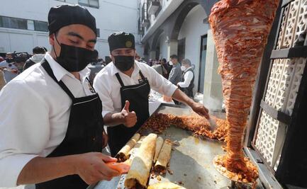 ¡Qué tacote! Buscan romper el Récord Guinness del taco más grande de México