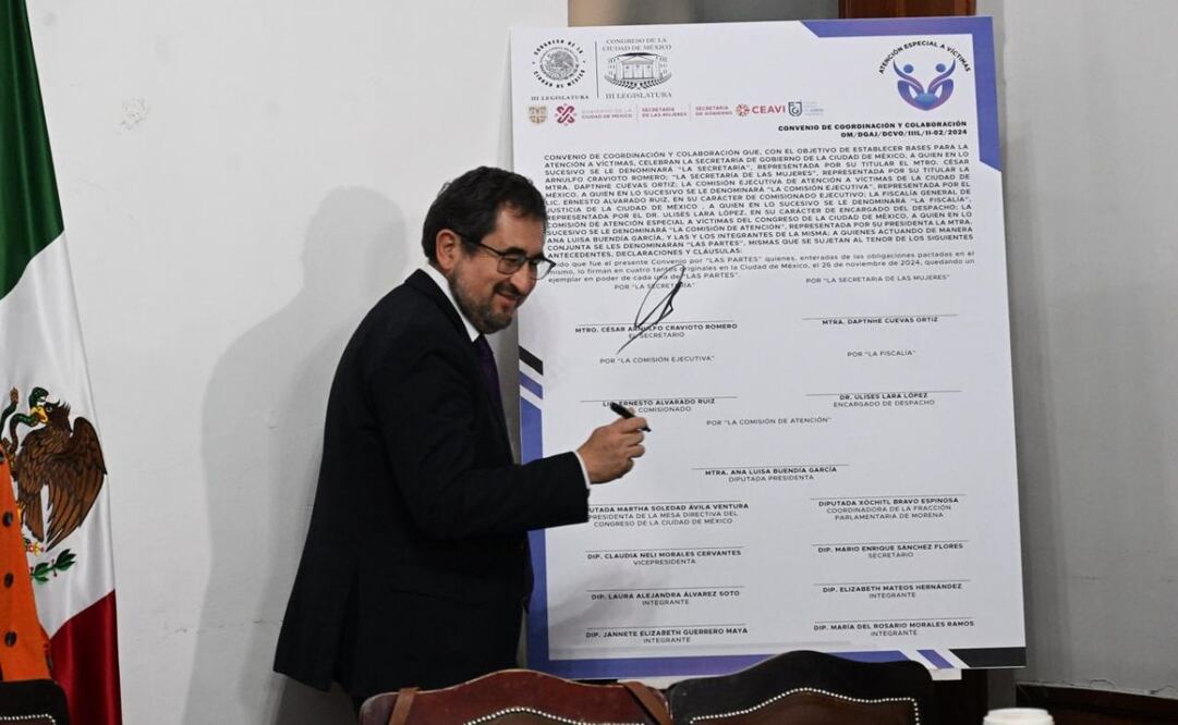 Autoridades capitalinas firmaron un convenio de colaboración que busca establecer las bases para la atención a víctimas de la Ciudad de México. En la imagen, el  secretario de Gobierno, César Cravioto (26/11/2024). Foto: Especial
