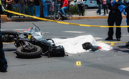 Muere motociclista tras choque con unidad del Metrobús en Xochimilco; hasta el momento se desconoce la identidad de la víctima