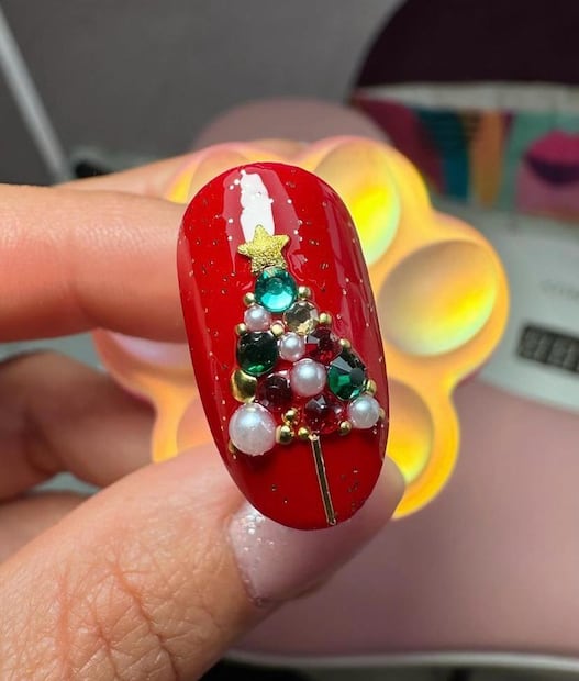 Uñas con efecto 3D. Foto: Instagram @vamoni91