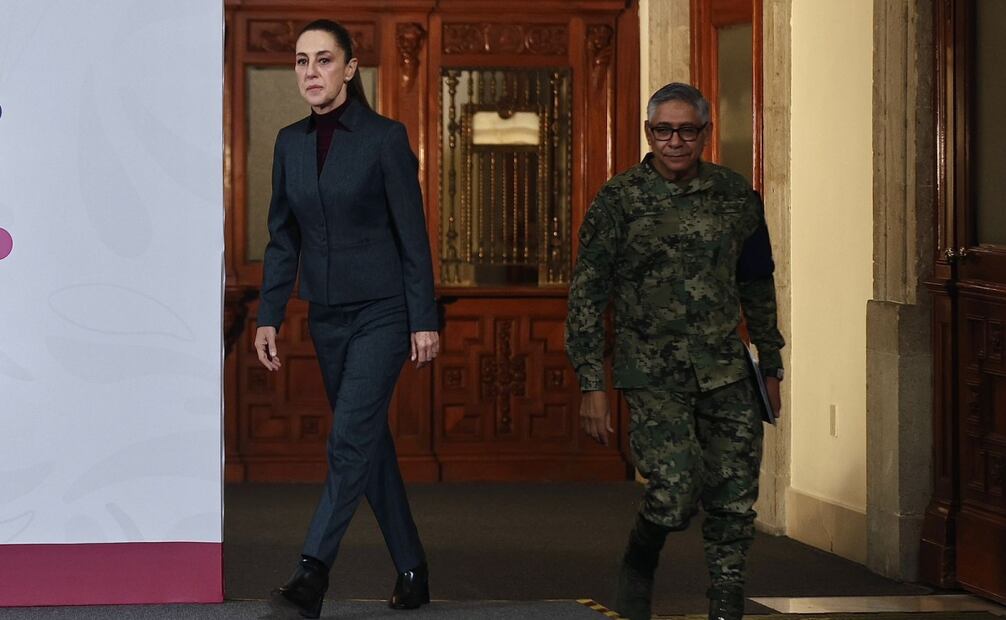 La presidenta Sheinbaum Pardo informó que en las aduanas del país se está poniendo orden ante los esquemas de corrupción que había, y reiteró que una nueva ley estará en septiembre. Foto: Berenice Fregoso/ EL UNIVERSAL