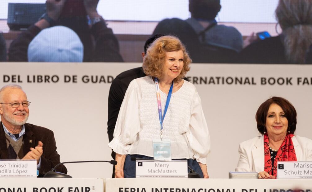 La periodista Merry MacMasters en la Feria Internacional del Libro de Guadalajara 2024. Foto: Hugo Salvador/El Universal.