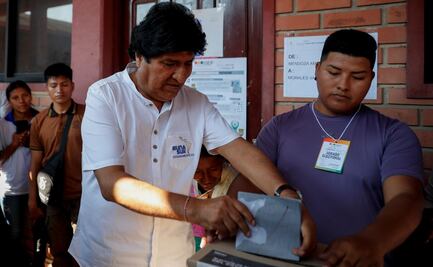 Evo Morales anula su voto en Bolivia; denuncia plan para cometer "fraude"
