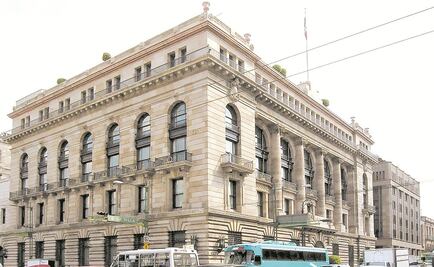 Corrupción e impunidad recortan pronóstico de crecimiento: Banxico