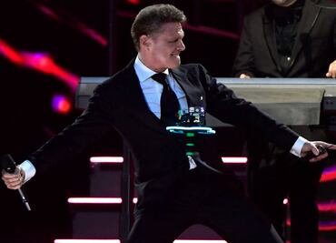 Como nunca antes, Luis Miguel se deja ver enamorado de Paloma Cuevas