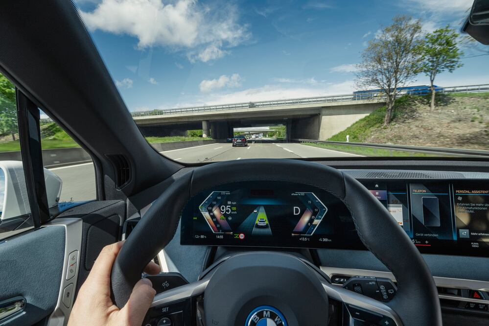 Un viaje seguro comienza por revisar diferentes aspectos del coche.