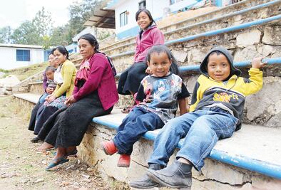 “Cuando salimos a la calle vimos muertos a padre, madre e hijo”