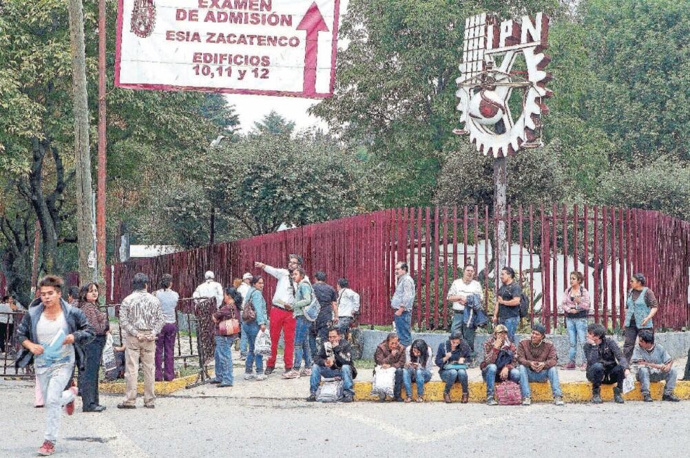 Actualmente, el Politécnico cuenta con una matrícula por arriba de 180 mil estudiantes, de los cuales 106 mil 759 pertenecen a la educación superior; 6 mil 947 a posgrado y 66 mil 466 al nivel medio superior (ARCHIVO EL UNIVERSAL)