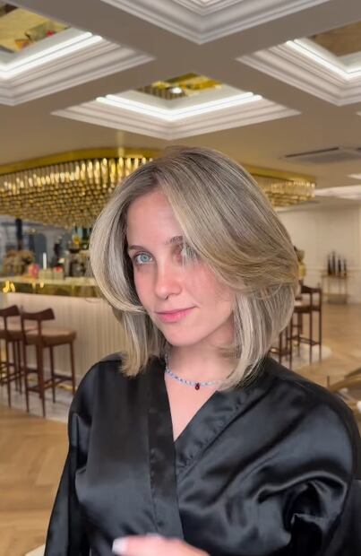 Natasha Dupeyrón en la estética Micky's Hair, la actriz fue clienta de Miguel de la Mora, estilista asesinado. 
Foto: Instagram micky_hair