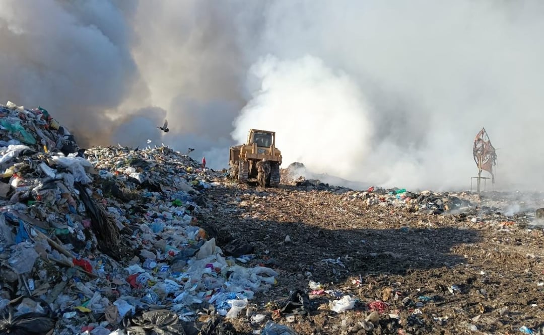 Incendio en relleno sanitario de Culiacán. Foto: especial