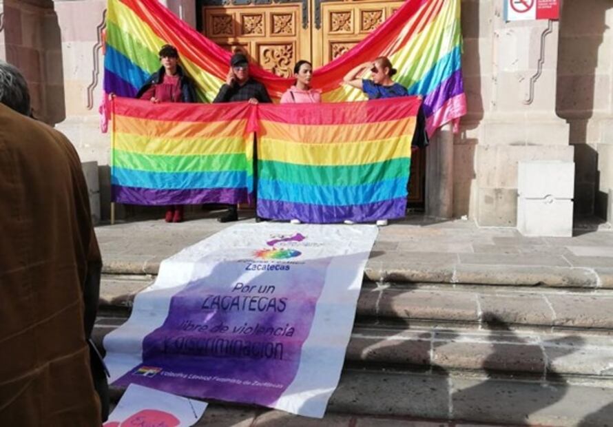 Comunidad LGBTTTI toma Legislatura de Zacatecas para exigir matrimonio igualitario