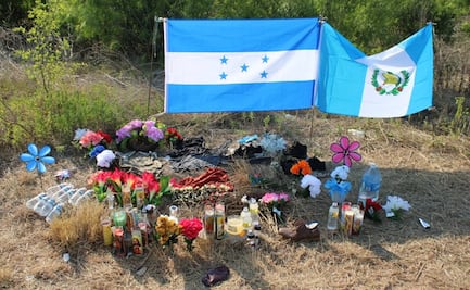 Cruces y veladoras se multiplican en memorial; habitantes de San Antonio recuerdan a migrantes