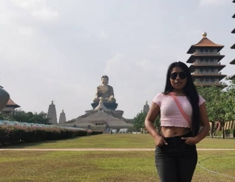 Yalitza Aparicio presume su abdomen en redes sociales