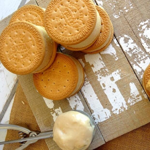 ¿Por qué se llaman galletas María?