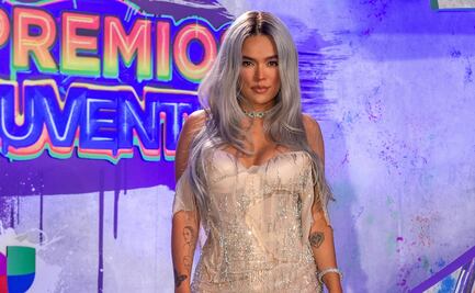Karol G y Bad Bunny se coronan en unos Premios Juventud muy emotivos