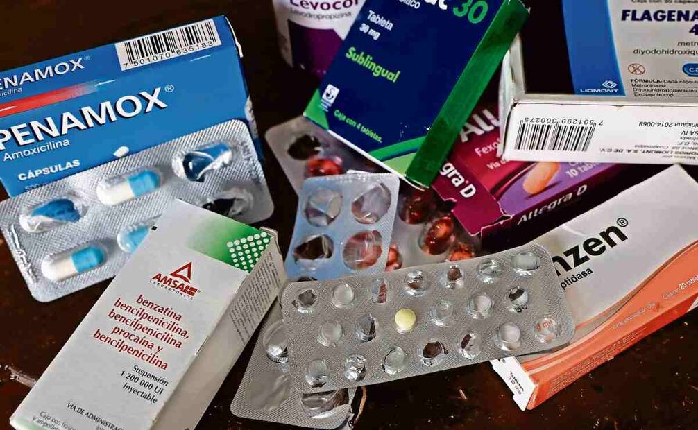 El desabasto de medicamentos en el sector salud alienta compra de medicinas baratas pero apócrifas. Foto: Archivo EL UNIVERSAL