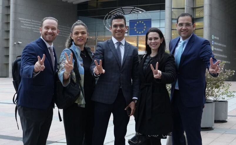 PAN denuncia “ecosistema digital” del gobierno federal en el Parlamento Europeo; acusa riesgos a la libertad de expresión
