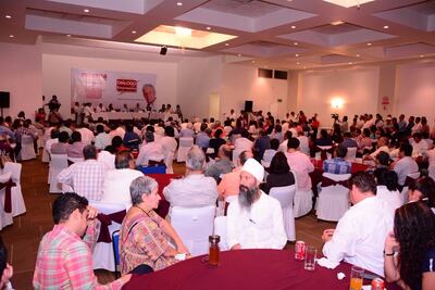 Ve AMLO un frente "Todos Unidos Contra Morena"