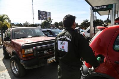 Dos días varado en Morelia sin poder regresar a Guadalajara por desabasto de gasolina