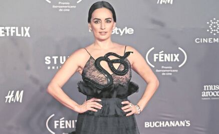 Estrechan lazos en la alfombra de los Fénix