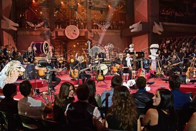 Incluso sin cables, Molotov explota  