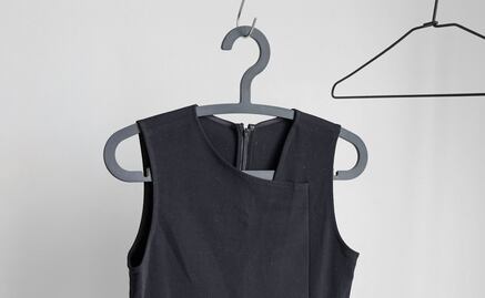 Cómo se debe lavar la ropa negra para que dure más