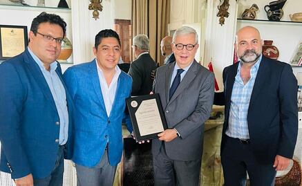 Ricardo Gallardo anuncia futura exportación de productos potosinos a Líbano