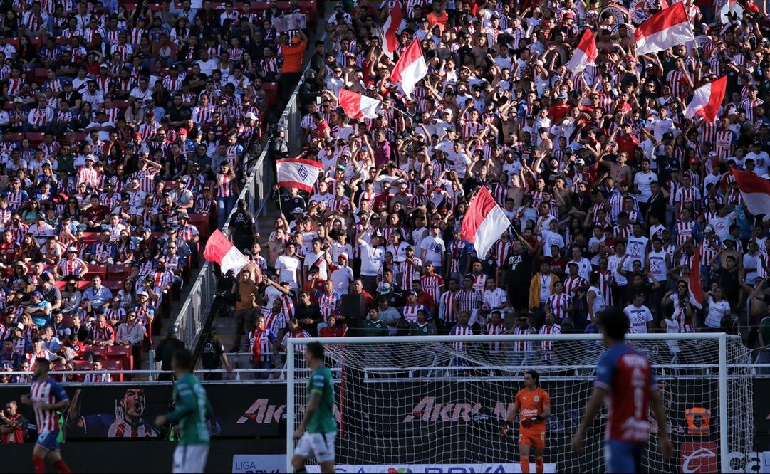Chivas decorará el Estadio Akron con las fotografías de sus aficionados (Imago7)