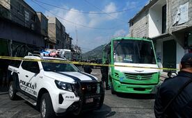 Asesinan a operador y checador de transporte público en Tlalnepantla; atacan unidad a balazos