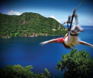 La tirolesa de Acapulco, la más larga del mundo sobre el mar, se renueva