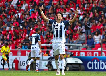 Jesús Molina muy cerca de Chivas; no entrenó con Rayados