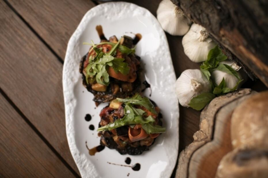 Hongos Portobello rellenos de vegetales