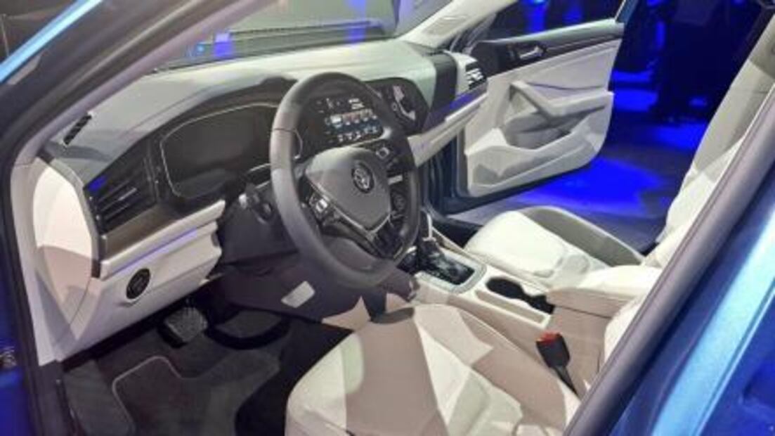  Presentan la nueva generación del Jetta