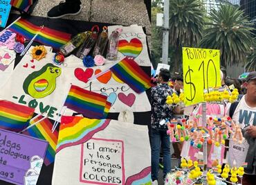 Marcha del Orgullo LGBTIQ+ 2025: Cerveza a 60, banderas a 100, pero un abrazo es gratis; venden productos para sostener a sus familias