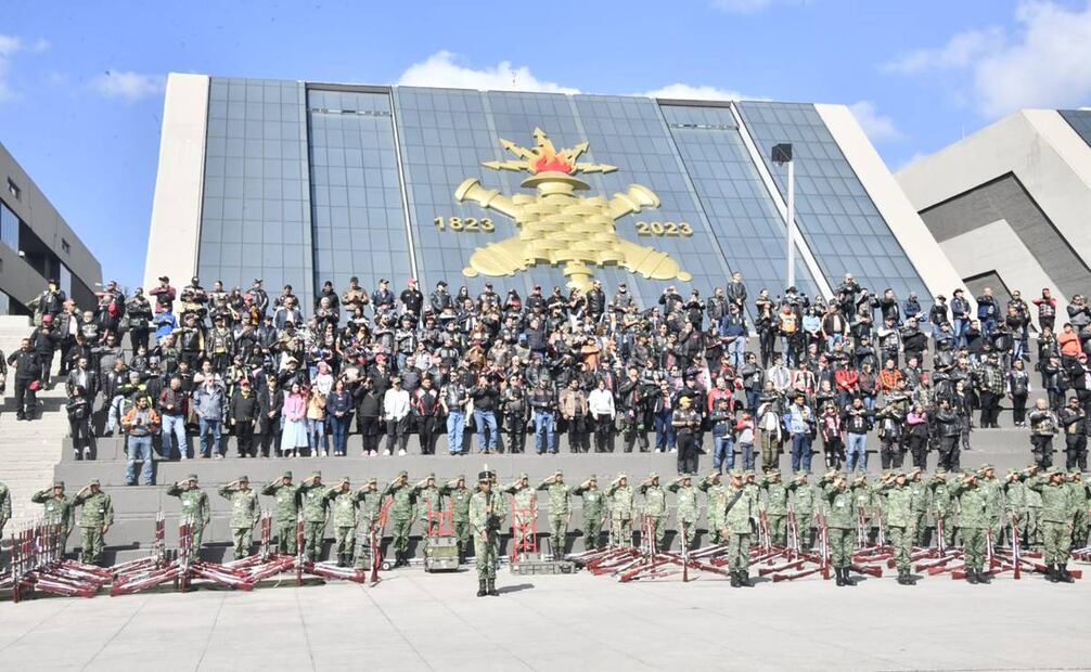 Rodada motociclista para conmemorar el bicentenario del Heroico Colegio Militar / Foto: Especial