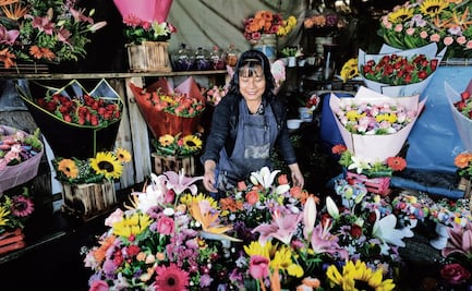“Me sorprendí por lo bonitas que están las flores y lo barato”