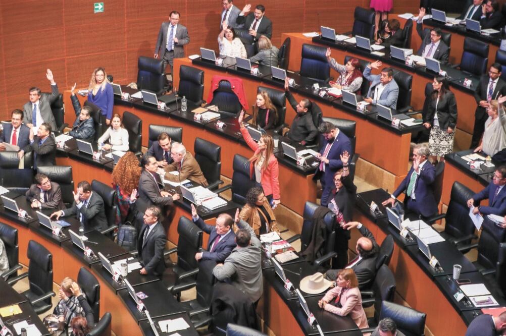 El Senado votaba en la madrugada de este viernes la Ley de Ingresos 2020. DIEGO SIMÓN SÁNCHEZ. EL UNIVERSAL
