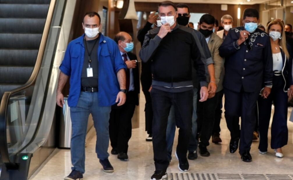 Jair Bolsonaro recibe alta médica tras 4 días ingresado en hospital de Brasil