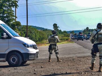 Día 44 de violencia en Sinaloa; bloqueos, secuestros y ataques armados en Culiacán y Mazatlán