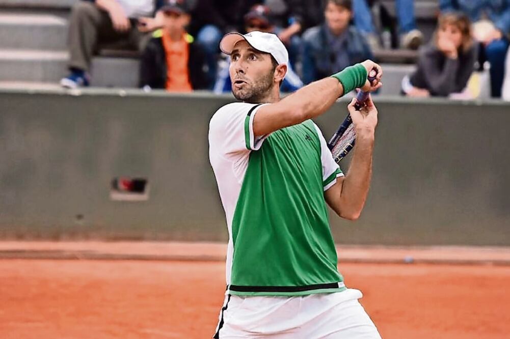 El doblista mexicano lleva buen paso en el torneo Roland Garros; pasó apuros, pero revirtió en el tie break (TWITTER)