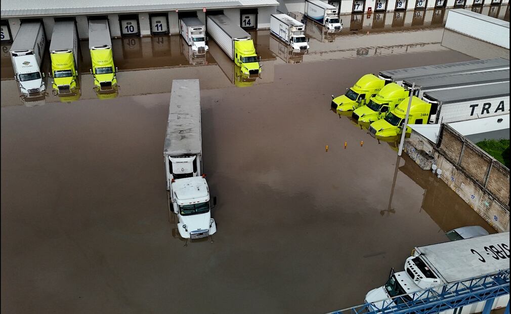 Lluvias provocaron el desbordamiento del río Arroyo Seco en Tlajomulco de Zúñiga, Jalisco, el 9 de septiembre de 2025. Foto: AFP