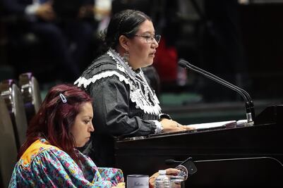 Lingüista oaxaqueña denuncia ante diputados violaciones a derechos de pueblos indígenas