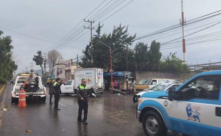 Lluvias provocan inundaciones en la carretera federal México-Texcoco