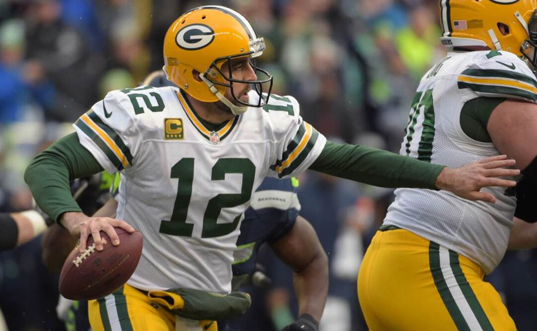 Aaron Rodgers durante un juego con los Packers. Archivo